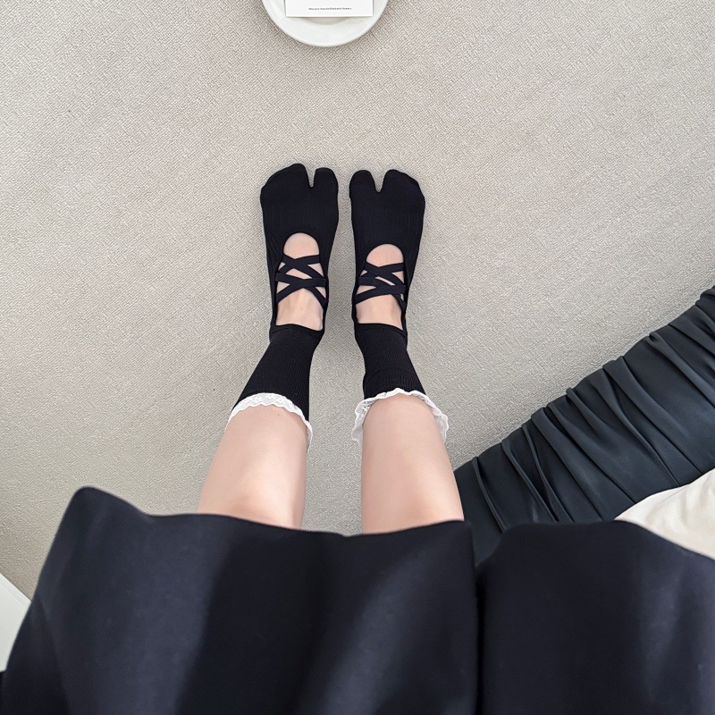 Lace Trim Split Toe Yoga Socks - Yoga Mat recension och pris